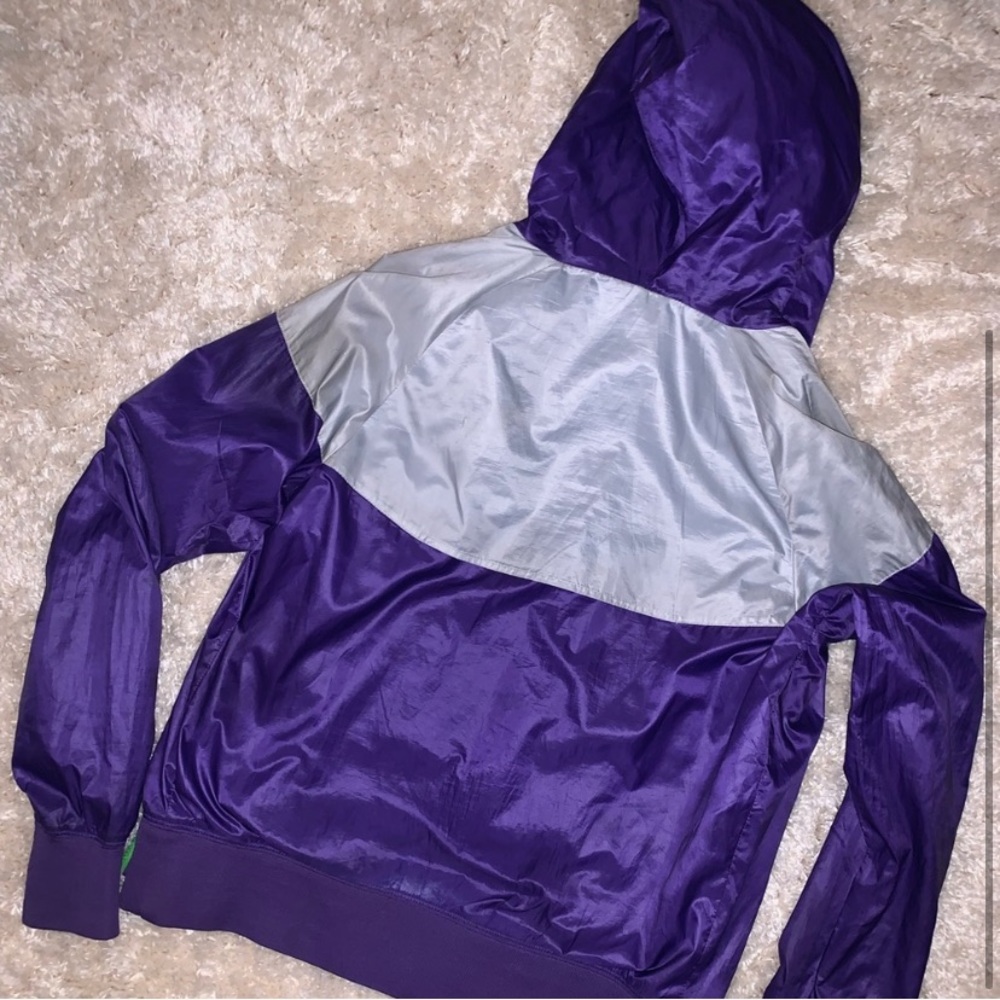 Nike Track Jacket - Picture 3 of 3